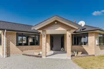 73 McPadden Road, Westport