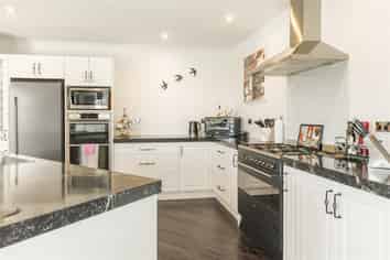 73 McPadden Road, Westport