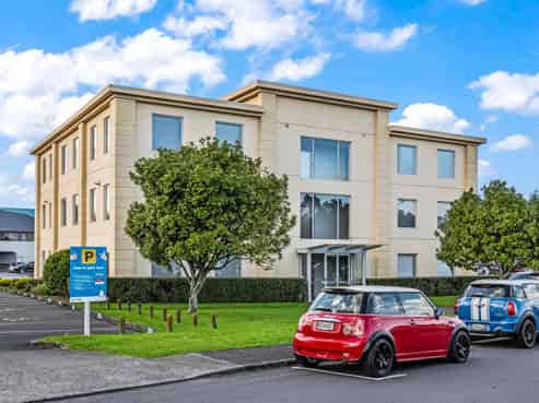 Modern Multi-Level Office For Lease