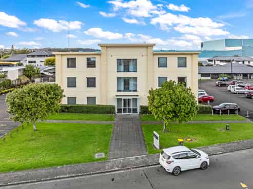 Modern Multi-Level Office For Lease