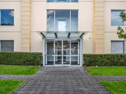 Modern Multi-Level Office For Lease
