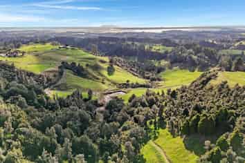 687 Work Road, Whakamarama