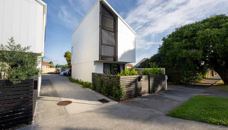 4/2 Riversdale Road, Avondale