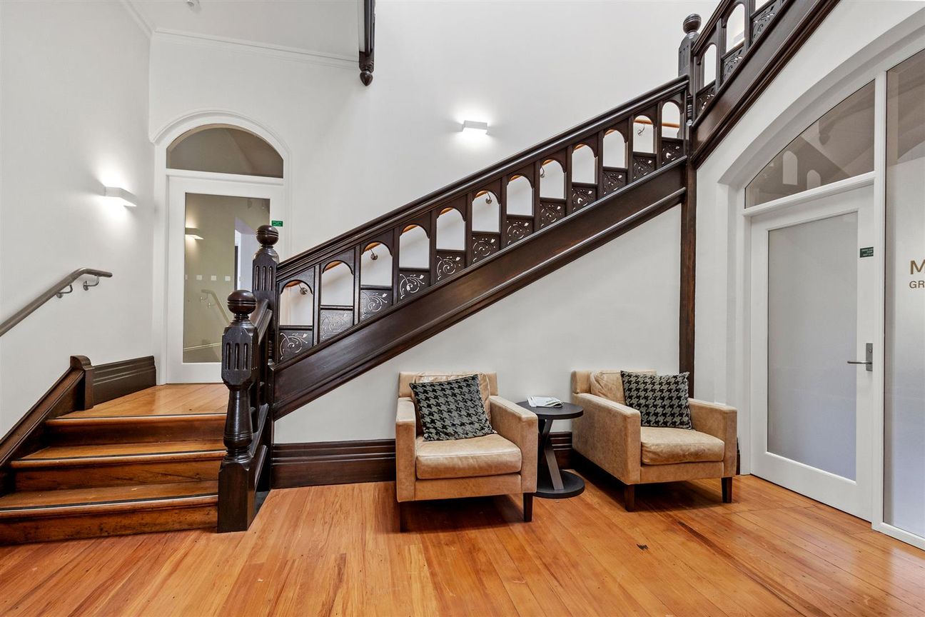 Executive Office Old Municipal Chambers – pohled 3