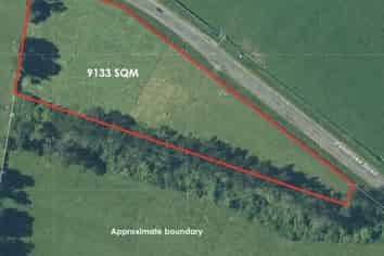 0n Pembroke Road, Pembroke