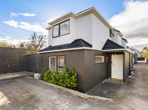 1/163 Queens Drive, Lyall Bay