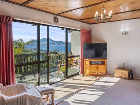 7 Brunette Drive, Acacia Bay