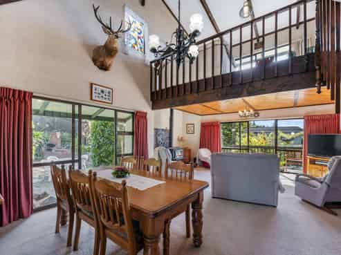 7 Brunette Drive, Acacia Bay