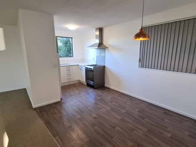 1/23 Landow Place, Henderson