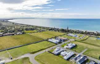 27 Te Awanga Terrace, Te Awanga