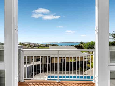 44 Liberty Crescent, Beachlands