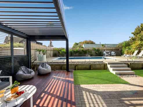 21 Pine Harbour Parade, Beachlands