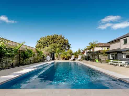 21 Pine Harbour Parade, Beachlands
