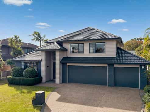 21 Pine Harbour Parade, Beachlands