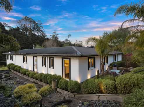 60 Lenzen Road, Puhoi