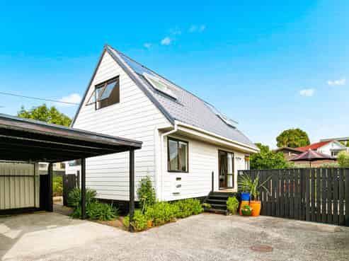 7A Carlton Street, Hillsborough