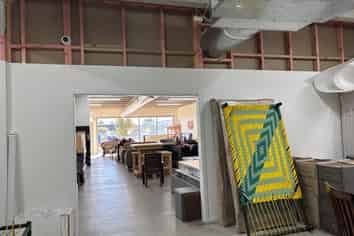 Islington Show Room Or Warehouse. Available Now!