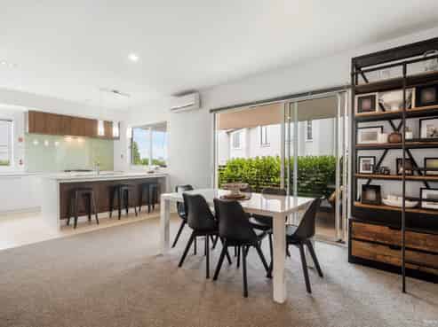 122  Salerno Rise, Albany