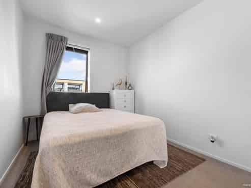 207/77 Hobsonville Point Road, Hobsonville