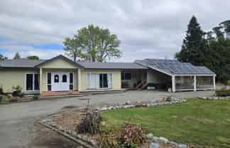 99 Breakneck Road, Herbert