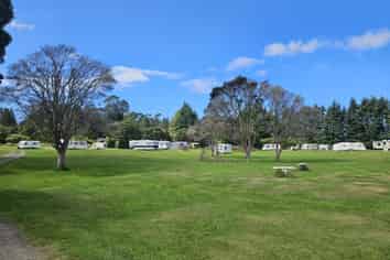 99 Breakneck Road, Herbert