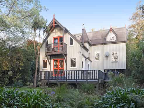 206 Riverlaw Terrace, Saint Martins