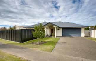 8 Gresham Place, Taradale
