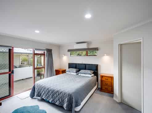 8 Gresham Place, Taradale