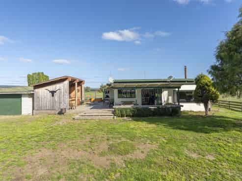 2634 Broadlands Road, Broadlands