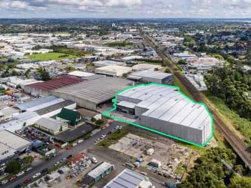 CBRE | Rare A Grade Henderson Facility
