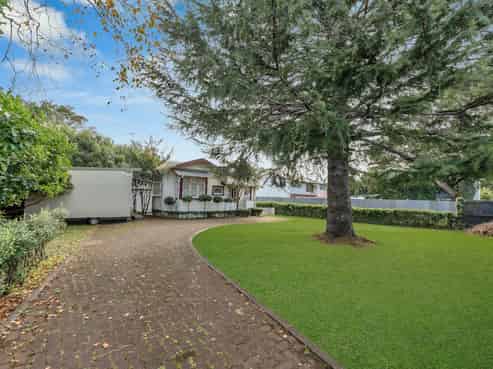 65 Beach Road, Pahurehure