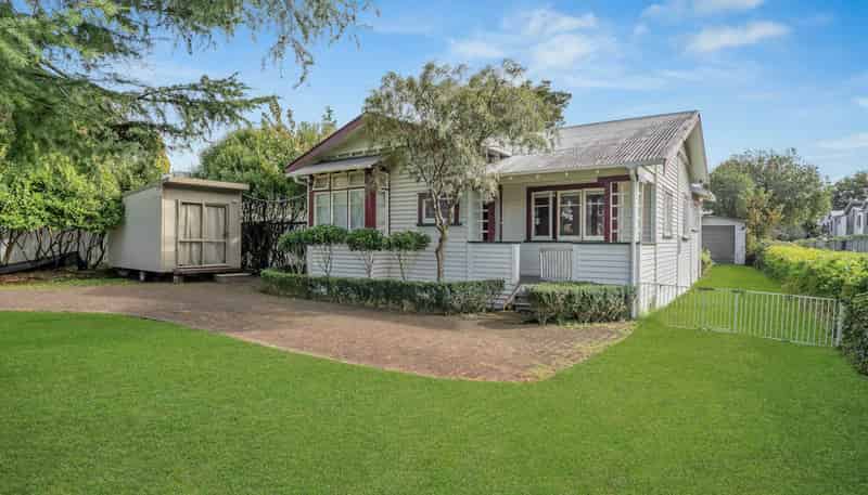 65 Beach Road, Pahurehure