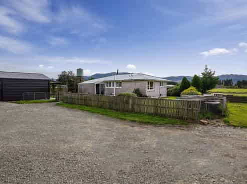 1048 Woodstock Road, Oxford