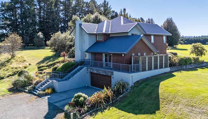 43 Tussock Lane, Windwhistle