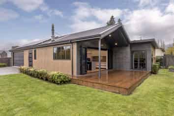 75 South Belt, Methven