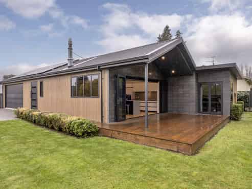 75 South Belt, Methven