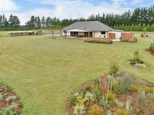4 Pesters Road, West Eyreton
