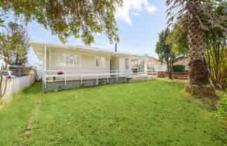 10 Oxford Road, Manurewa