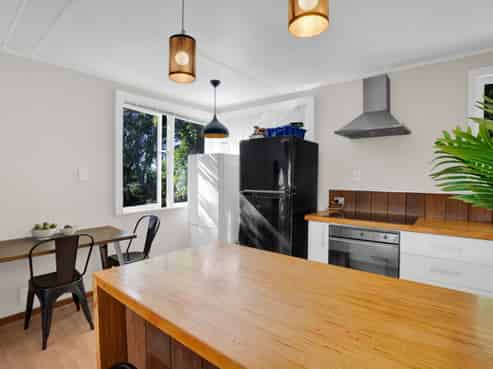 13 Brixham Place, Merrilands