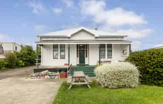 1117 Karamu Road, Mayfair