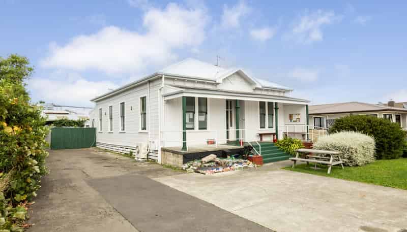 1117 Karamu Road, Mayfair