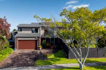 4 William Bryan Drive, Half Moon Bay