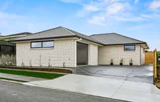 2b Sandel Rise, Merrilands