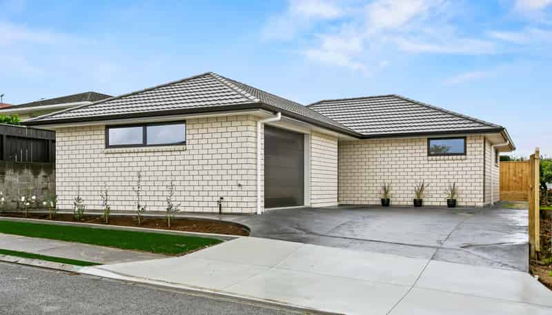 2b Sandel Rise, Merrilands
