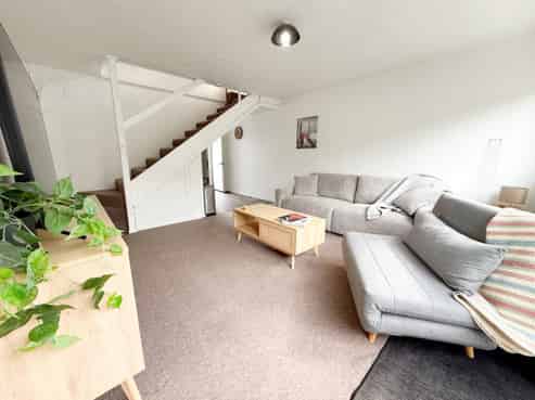 4/702 Grays Road, Mahora