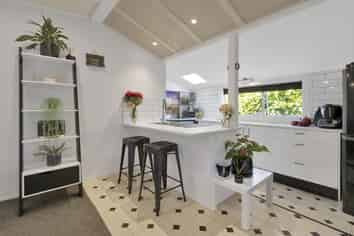 47 Kings Avenue, Waikuku Beach