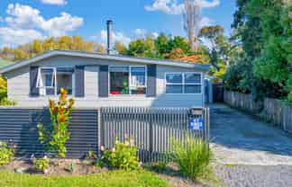 47 Kings Avenue, Waikuku Beach