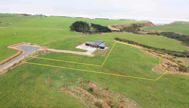 178 The Cliffs, Papatotara