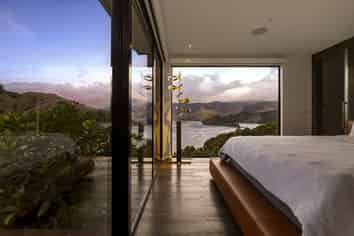 711B Cable Bay Road, Cable Bay