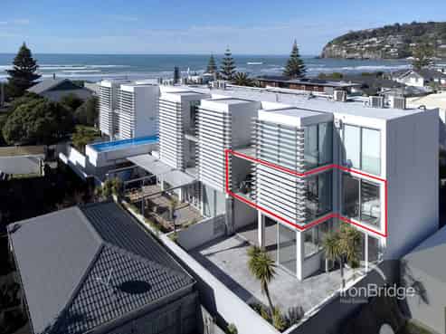 2/22 Esplanade, Sumner